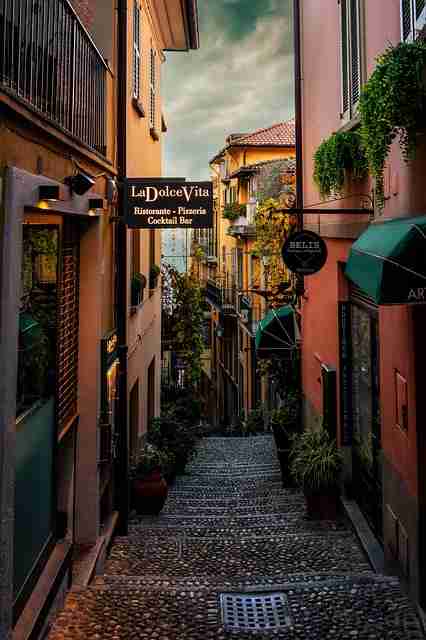 aaa在线观看免费界面操作详解|短剧必看推荐,aaaq